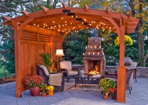 Featured image for 2024 Outdoor Decorating Trends