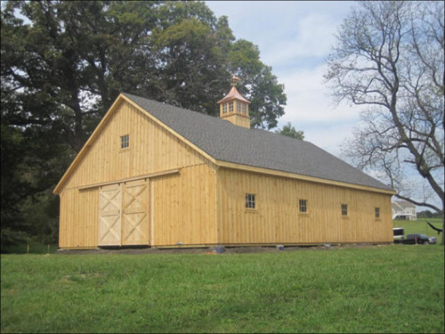 Amish Built Horse Barns For Sale - Prebuilt Or Customizable