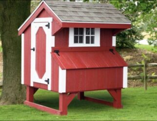 QUAKER 3’ x 4’ CHICKEN COOP The Quaker hen house series has a distinctive roof line over hang that is inspired by century old barn styles. This style maximizes head space in the interior.