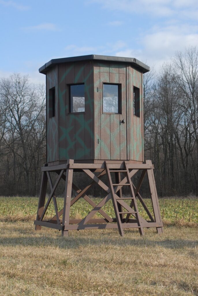 Octagon Elevated Amish Built Deer Blind