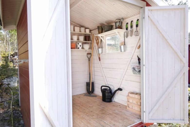 Four Tips to Help You Organize Your Shed or Garage