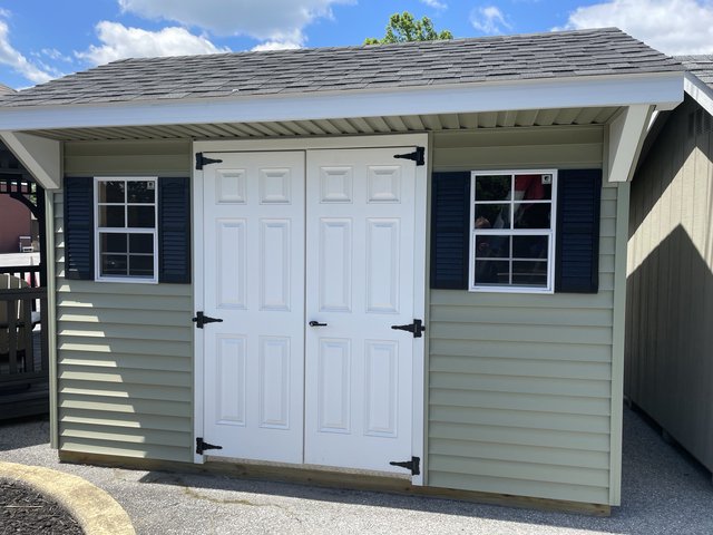 10x12-Vinyl-Quaker in stock shed